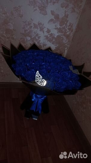 Букет из атласных роз