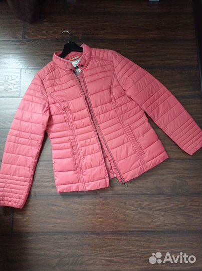 Куртка женская новая 48