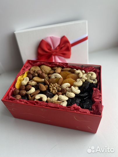 Букет набор с орехами и сухофруктами