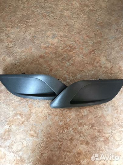 Заглушки в передний бампер Ford focus ll