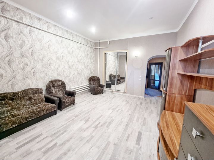 4-к. квартира, 101,4 м², 1/1 эт.