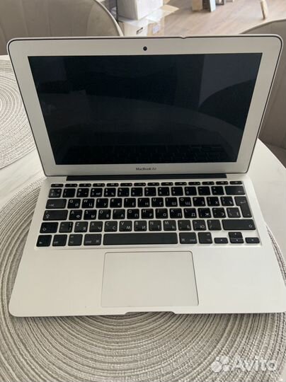 Apple MacBook Air 11