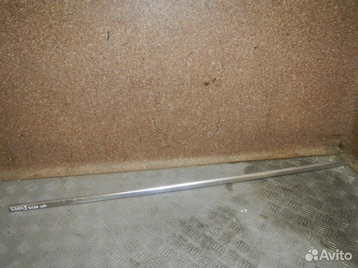 Накладка стекла переднего правого, Volvo -XC60 (08)