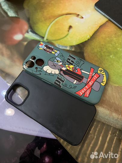 Чехол на iPhone 13