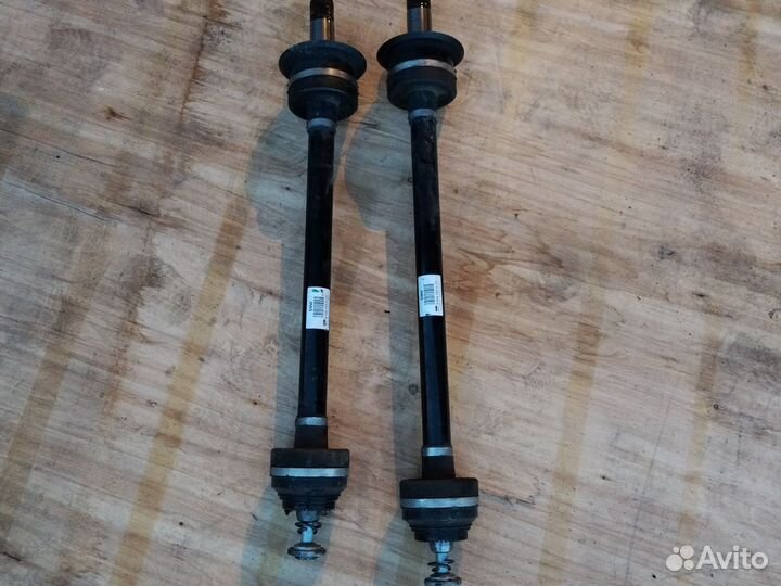 Приводной вал привод задний BMW G30