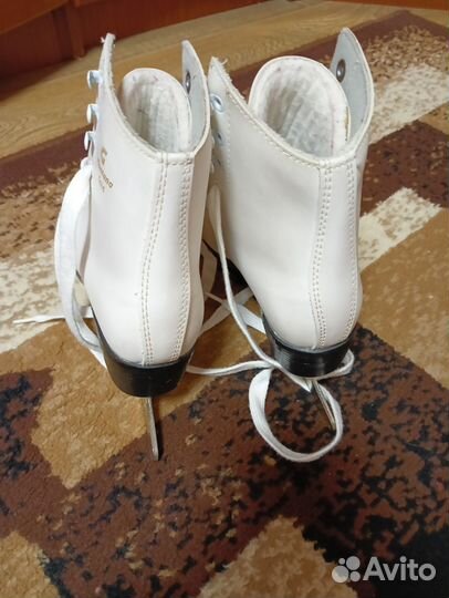 Коньки фигурные 32 размер для девочки