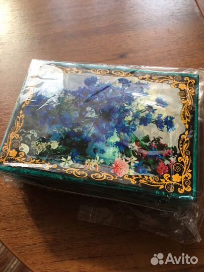 Шкатулка для ювелирных украшений