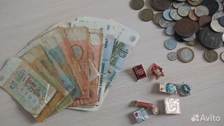 Монеты, банкноты, значки