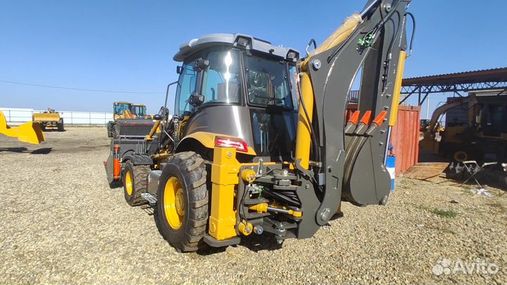 Экскаватор-погрузчик CASE 570 ST, 2023