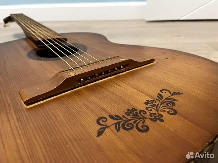 Гитара семиструнная