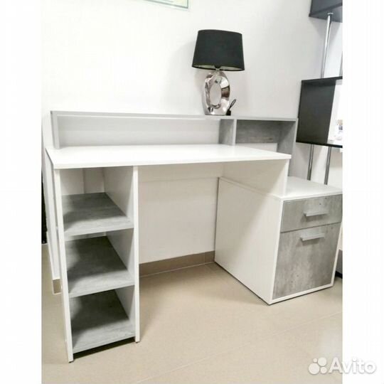 Стол компьютерный 