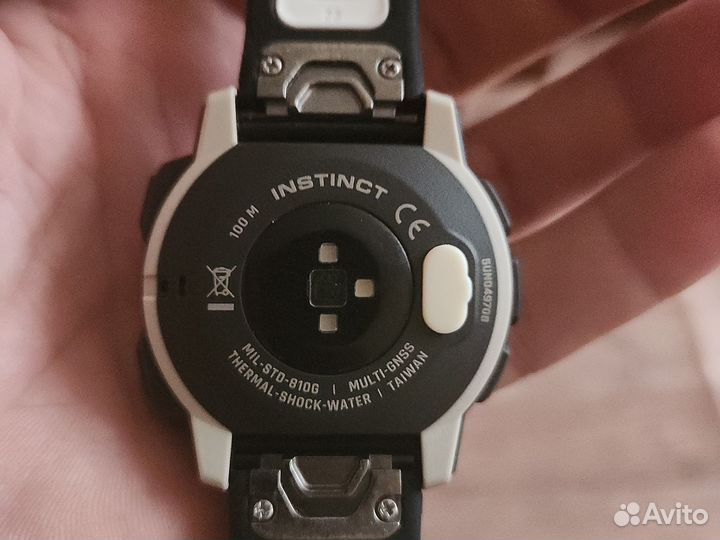 Garmin instinct