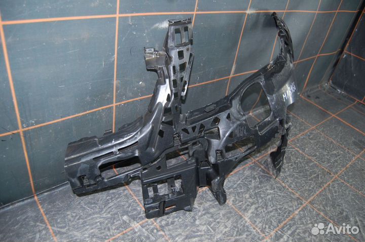Кронштейн бампера переднего-Mercedes-Benz GLK-X204