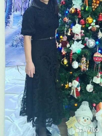 Нарядное женское платье