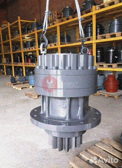 Поворотный редуктор JCB JS220XD