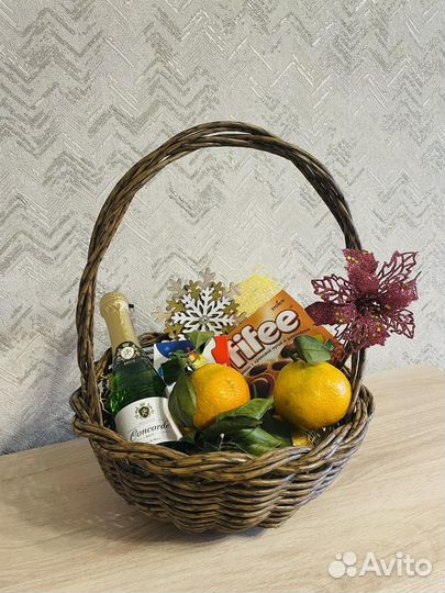 Корзина плетеная