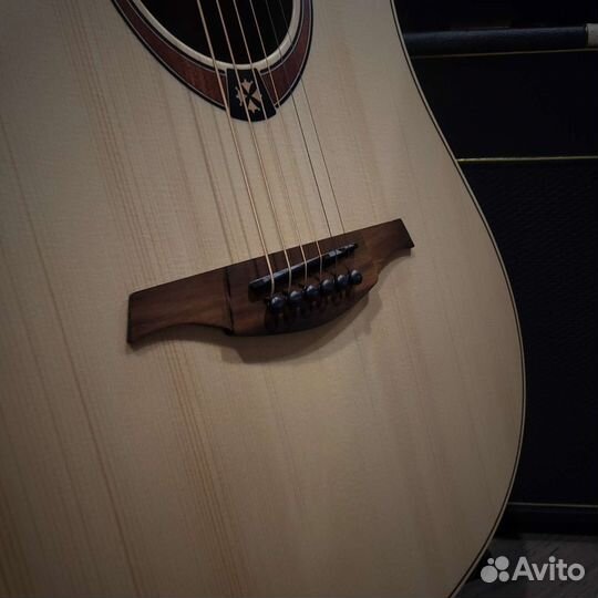 LAG T-70D Акустическая гитара