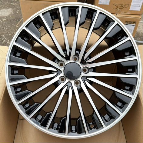 Литые диски Sakura Wheels 181 8.5×R20 5×112