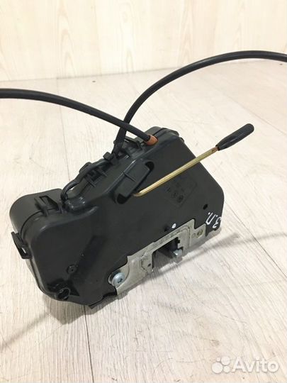 Замок двери задний правый Mercedes Benz C180 W203