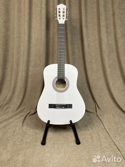 Классическая гитара Belucci BC3825 WH