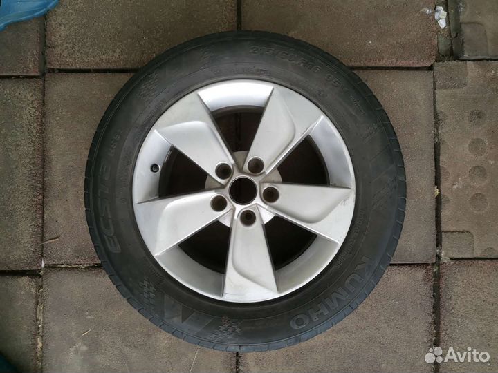 R16 Kumho Ecsta HS51 215/60, PCD 5x112 DIA 57.1