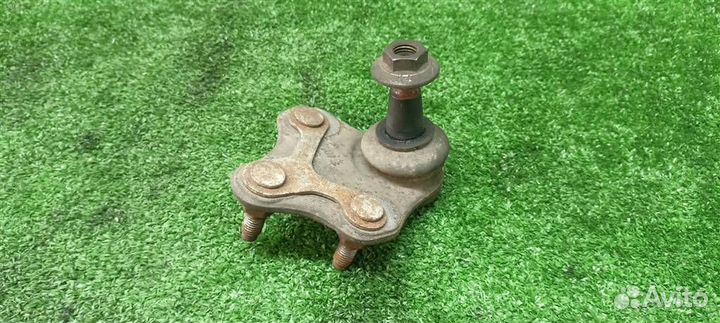 Опора шаровая левая нижняя Audi TT (8J3) 2006