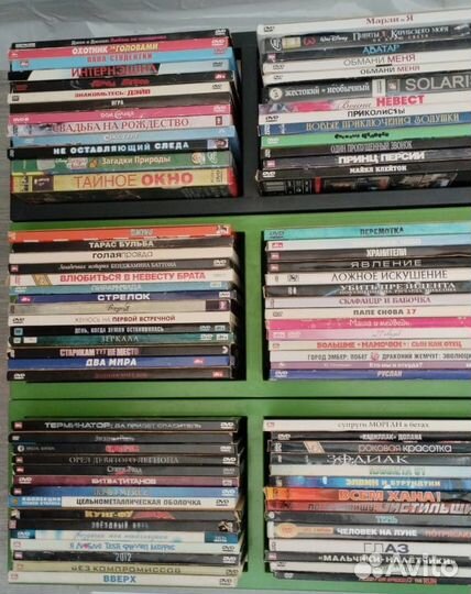 DVD-Диски Больше 440 Штук Одним Лотом Полки IKEA