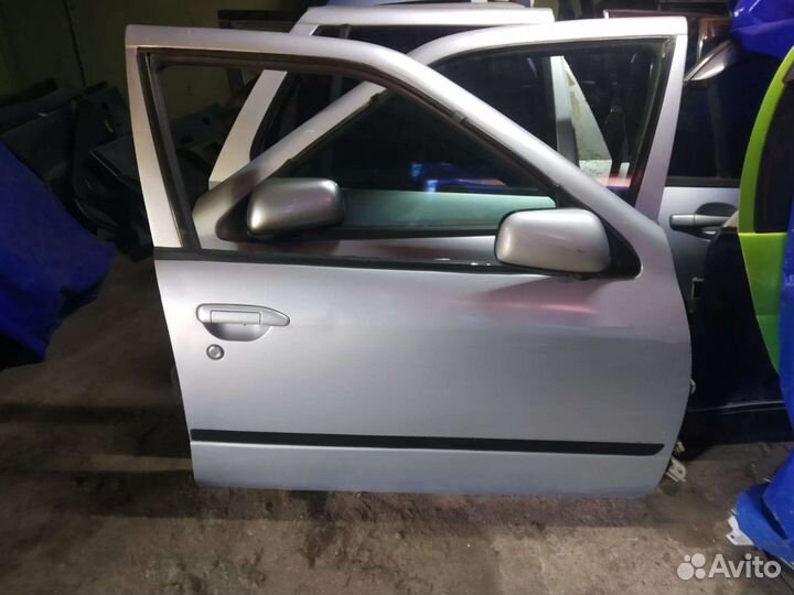 Двери на nissan primera p11