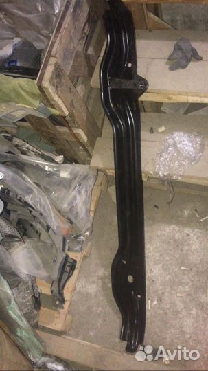 Усилитель порога Toyota Auris