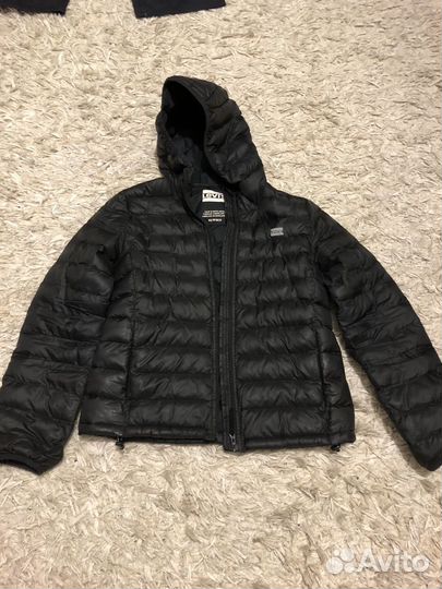 Женский пуховик Levis 42