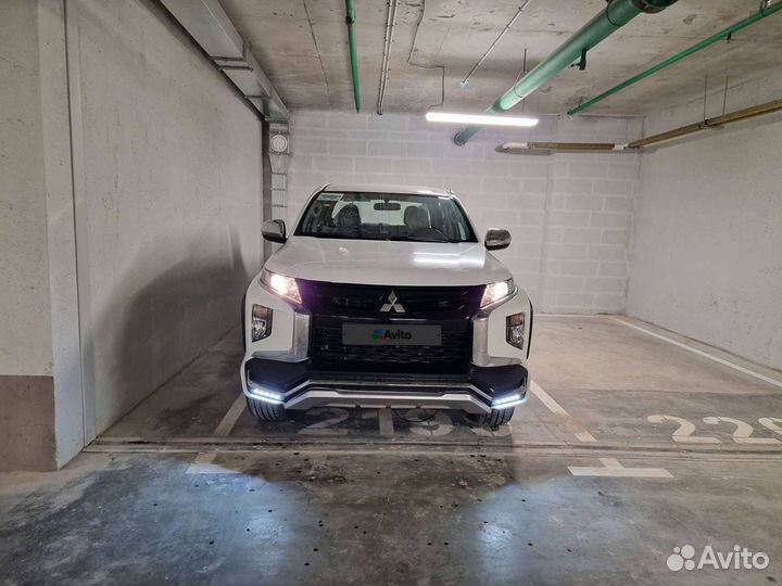 Mitsubishi L200 2.4 МТ, 2022, 15 км