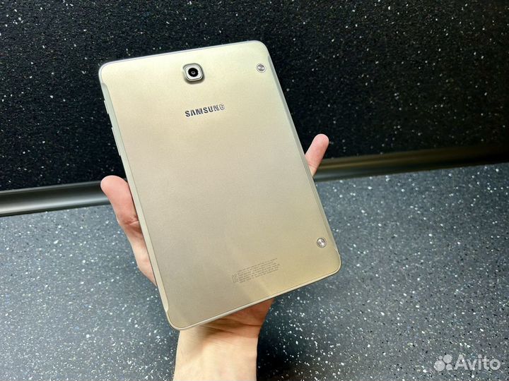 П ланшет Samsung Galaxy Tab S2