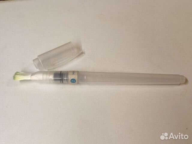 Кисть с резервуаром