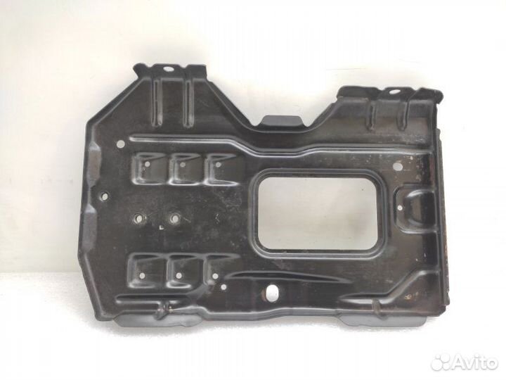 Крепление аккумулятора Mercedes-Benz C-Class W204