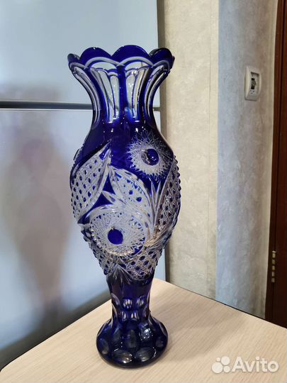 Ваза хрустальная