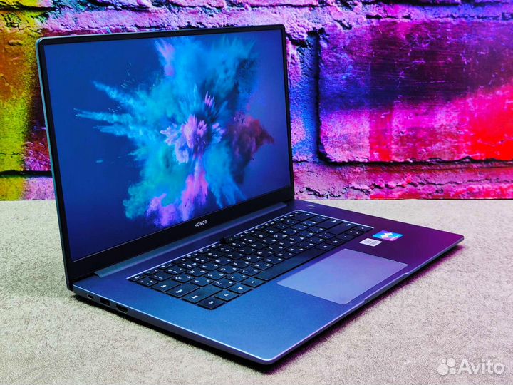 Премиальный ультрабук Honor MagicBook X15