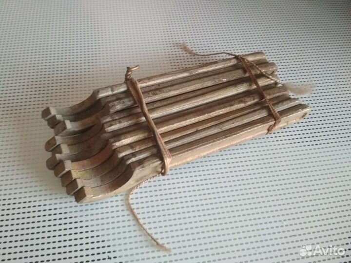 Ключ для шлицевых гаек