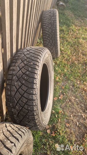 Nitto Therma Spike 225/65 R17