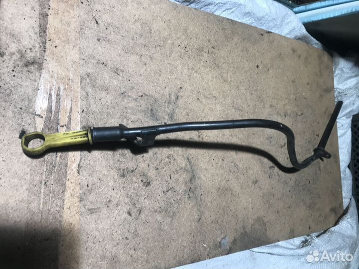 Ford 2008 2.2 Щуп уровня масла двигателя