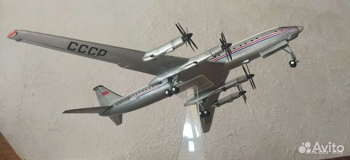 Ту 114 модель самолёта.масштаб 1:100