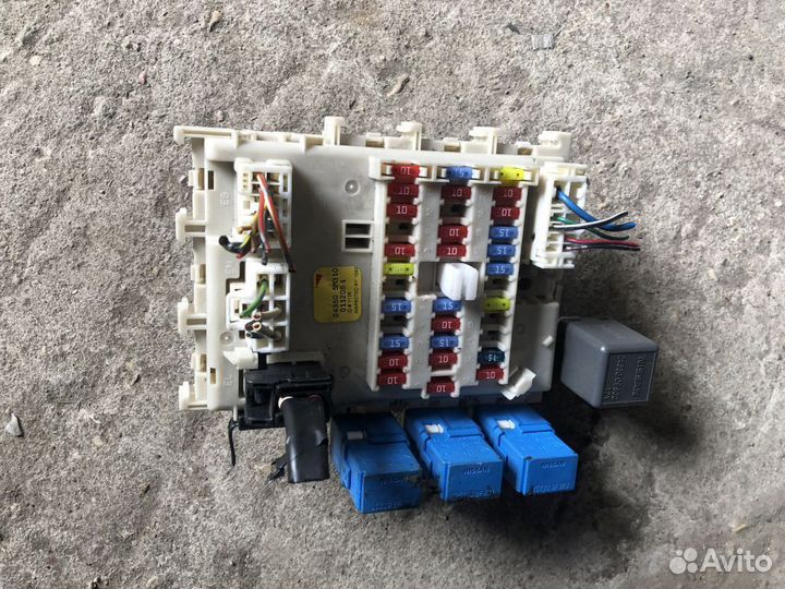 Блок предохранителей салона nissan almera N16