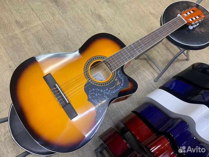 Гитара классическая с вырезом