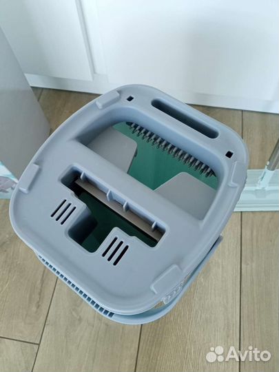 Швабра с ведром и отжимом новая