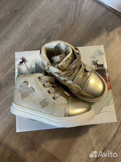 Ботинки детские