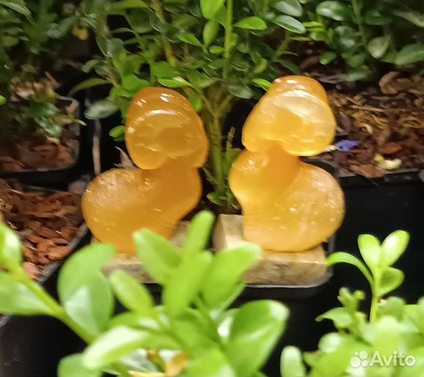 Фигурка из селенита