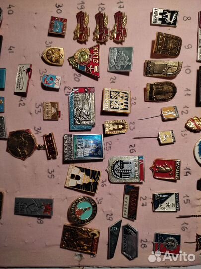 Значки городов СССР и Paris