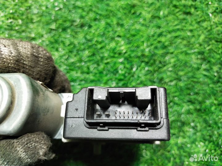 Моторчик стеклоподъемника Volkswagen Polo V