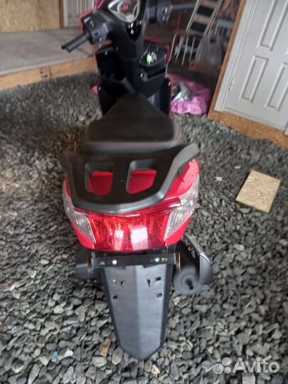 Скутер Sirocco