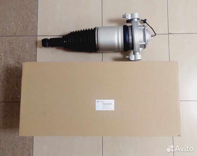 Левый задний пневмотический амортизатор порш 958