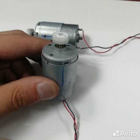 Двигатель узла захвата 2104175 RS445PA15200R